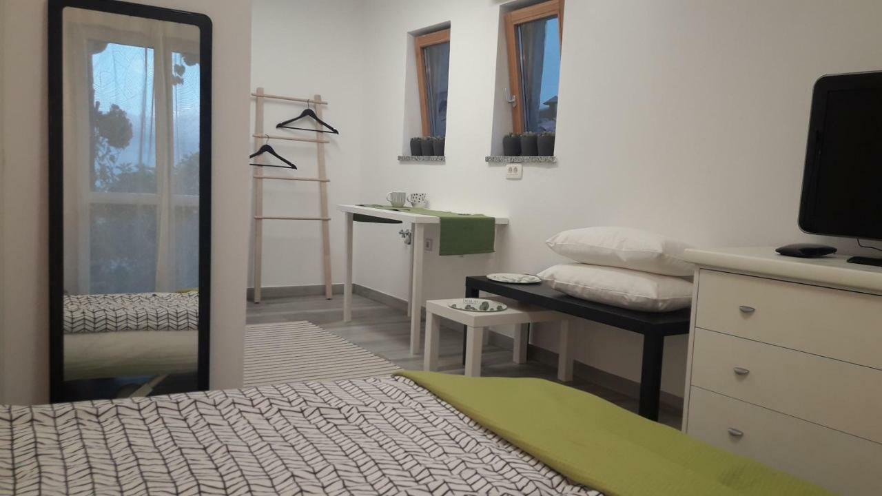 Apartma Medosi Izola Zimmer foto